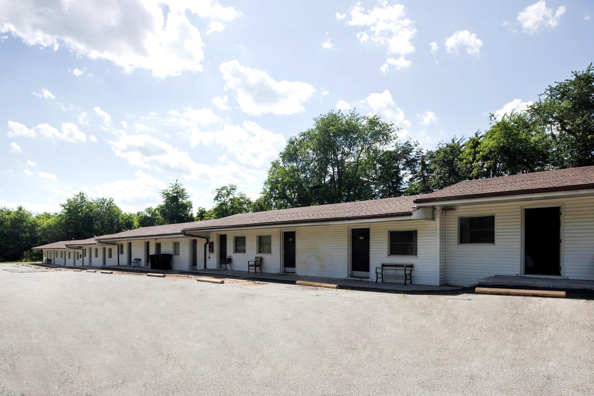 Hotel Salem-Roanoke I-81 -Listing Partner エクステリア 写真
