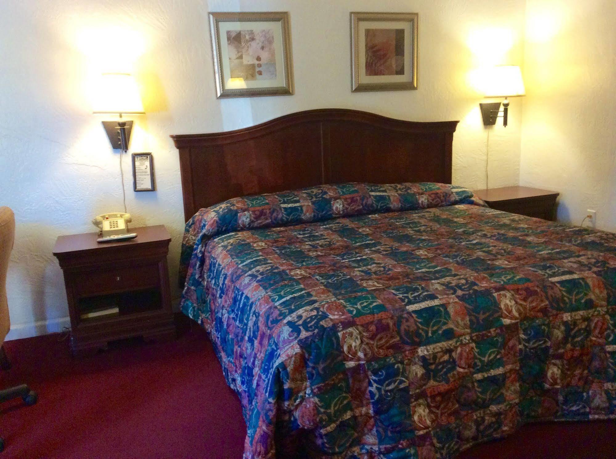 Hotel Salem-Roanoke I-81 -Listing Partner エクステリア 写真